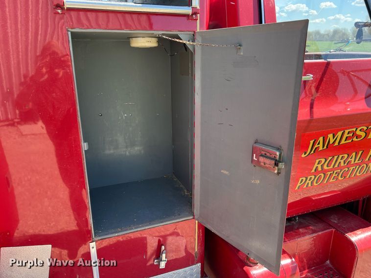 image for item LI9597 1983 GMC C7000  pumper fire truck