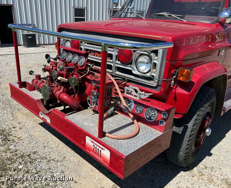 image for item LI9597 1983 GMC C7000  pumper fire truck