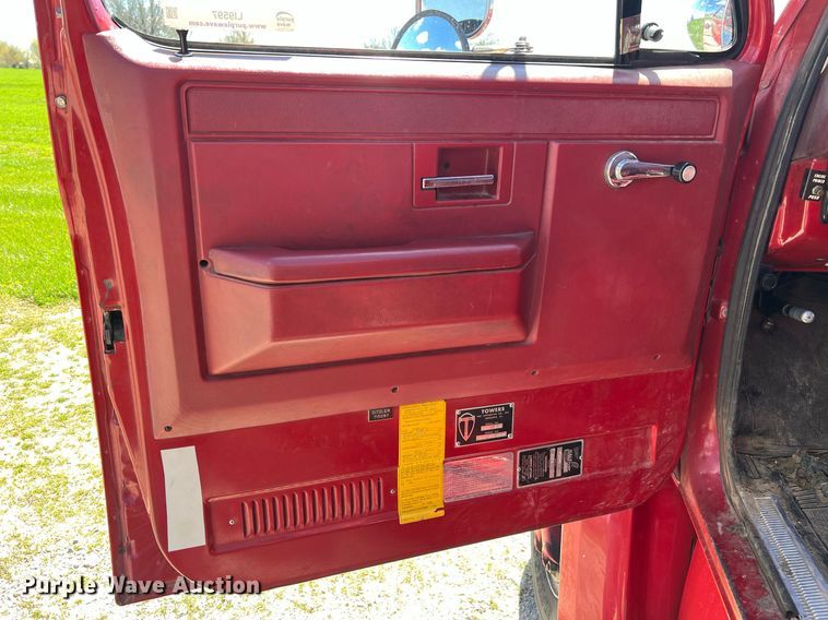 image for item LI9597 1983 GMC C7000  pumper fire truck