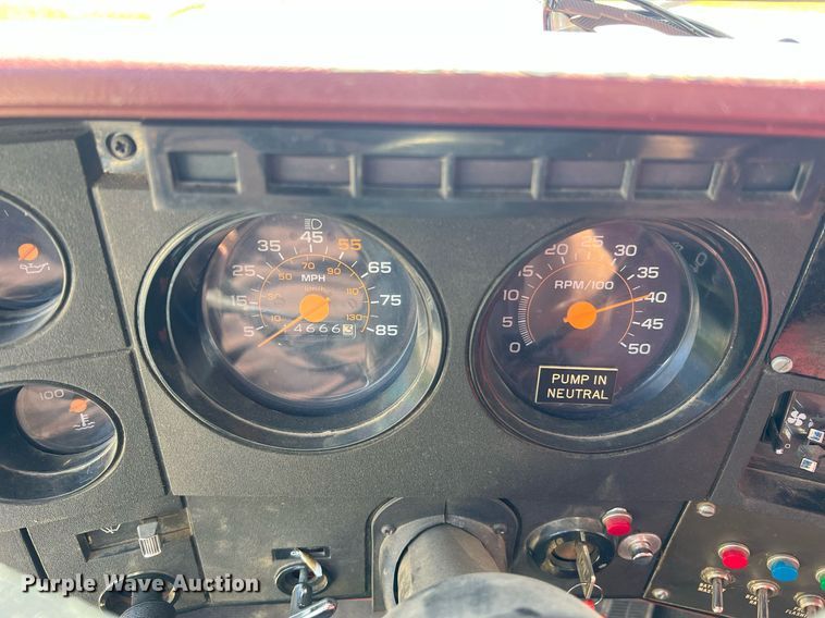 image for item LI9597 1983 GMC C7000  pumper fire truck