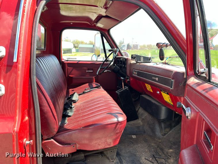 image for item LI9597 1983 GMC C7000  pumper fire truck