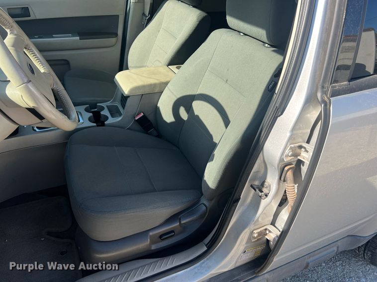 image for item LI9667 2009 Ford Escape Hybrid  SUV