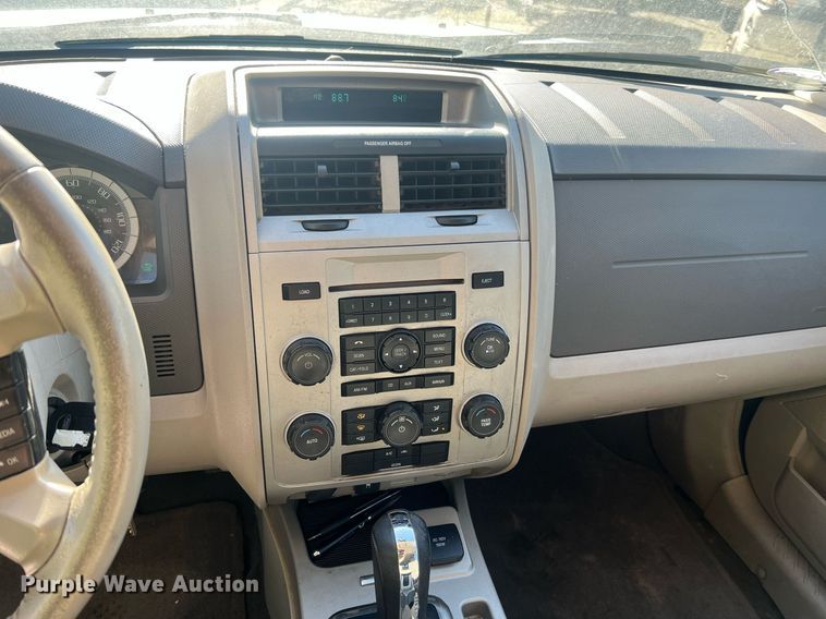 image for item LI9667 2009 Ford Escape Hybrid  SUV