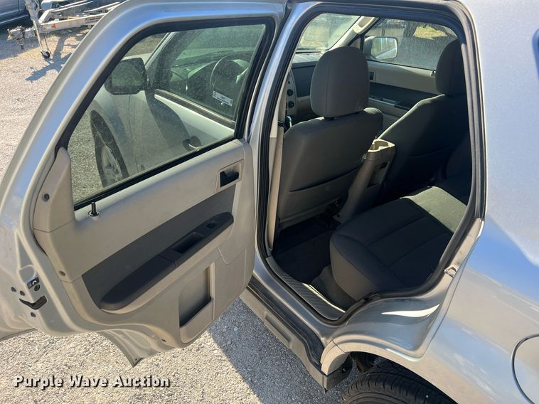 image for item LI9667 2009 Ford Escape Hybrid  SUV