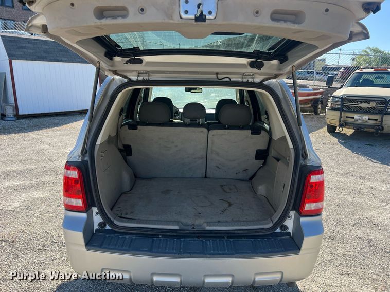 image for item LI9667 2009 Ford Escape Hybrid  SUV