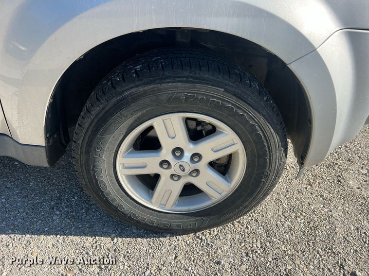 image for item LI9667 2009 Ford Escape Hybrid  SUV