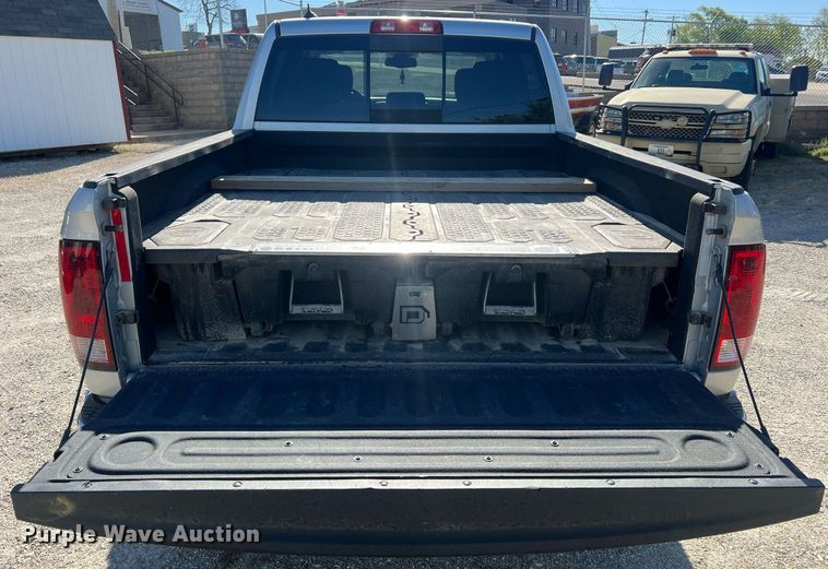 image for item LI9668 2014 Dodge Ram 1500  Crew Cab pickup truck