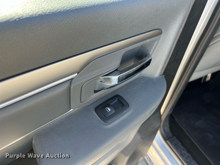 image for item LI9668 2014 Dodge Ram 1500  Crew Cab pickup truck