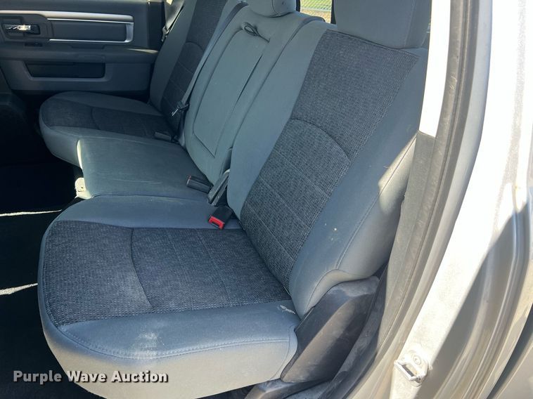 image for item LI9668 2014 Dodge Ram 1500  Crew Cab pickup truck