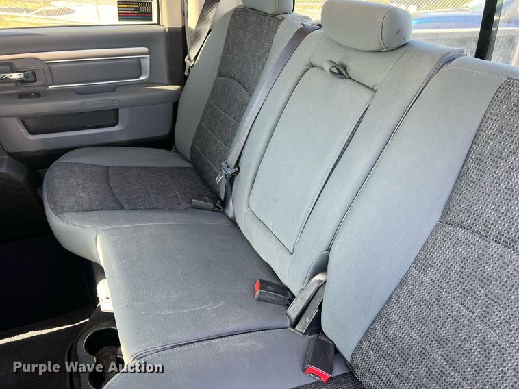 image for item LI9668 2014 Dodge Ram 1500  Crew Cab pickup truck