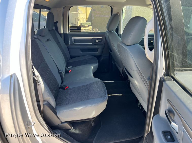 image for item LI9668 2014 Dodge Ram 1500  Crew Cab pickup truck