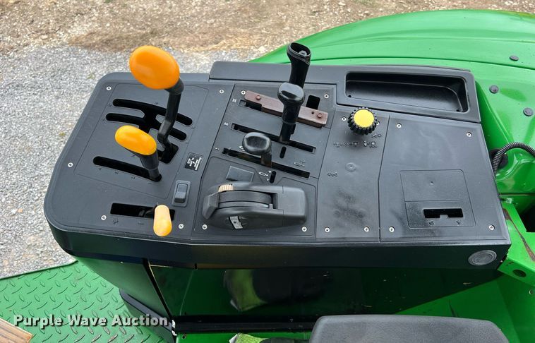 image for item LI9711 John Deere 6615  MFWD tractor