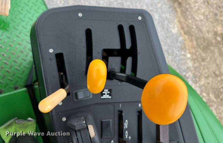 image for item LI9711 John Deere 6615  MFWD tractor