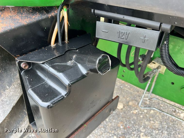 image for item LI9712 John Deere 7130  MFWD tractor