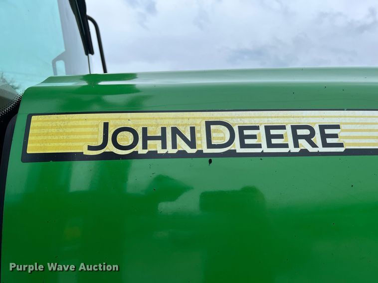image for item LI9712 John Deere 7130  MFWD tractor