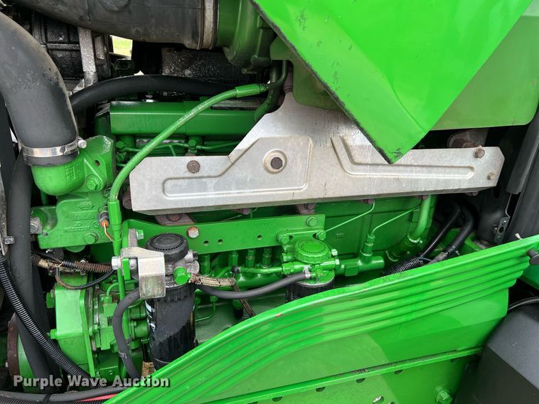 image for item LI9712 John Deere 7130  MFWD tractor