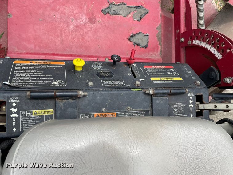 image for item LJ9047 Exmark LZ27LKA724  ZTR lawn mower