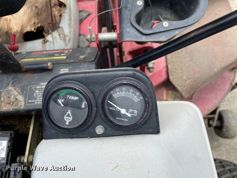 image for item LJ9047 Exmark LZ27LKA724  ZTR lawn mower