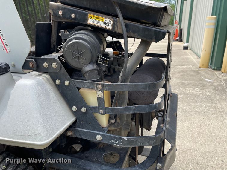 image for item LJ9047 Exmark LZ27LKA724  ZTR lawn mower