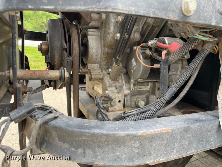 image for item LJ9047 Exmark LZ27LKA724  ZTR lawn mower