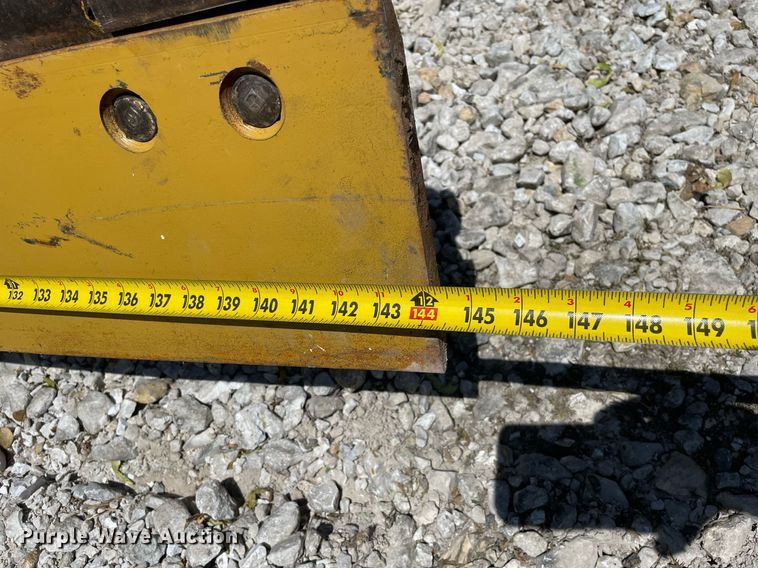 image for item LJ9639 1968 Caterpillar 12F  rigid frame motor grader