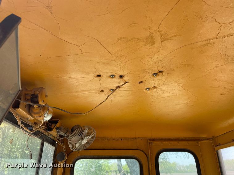 image for item LJ9639 1968 Caterpillar 12F  rigid frame motor grader