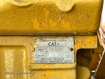 image for item LJ9639 1968 Caterpillar 12F  rigid frame motor grader