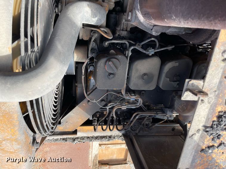 image for item LJ9640 2014 Blaw Knox PF-4410  paver