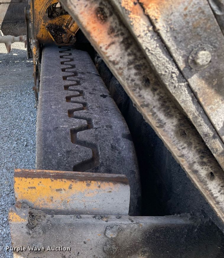 image for item LJ9640 2014 Blaw Knox PF-4410  paver