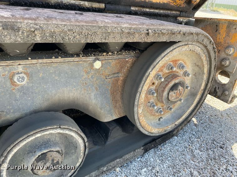 image for item LJ9640 2014 Blaw Knox PF-4410  paver