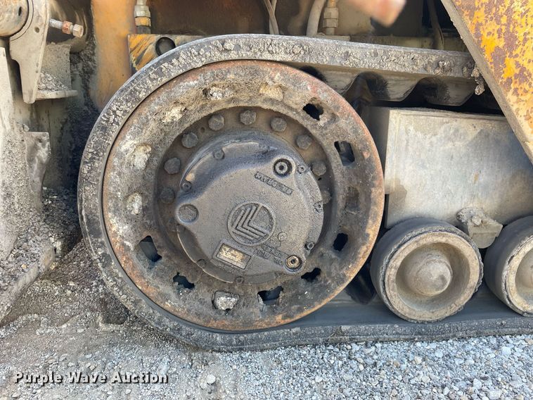 image for item LJ9640 2014 Blaw Knox PF-4410  paver