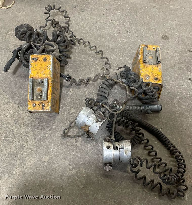 image for item LJ9640 2014 Blaw Knox PF-4410  paver