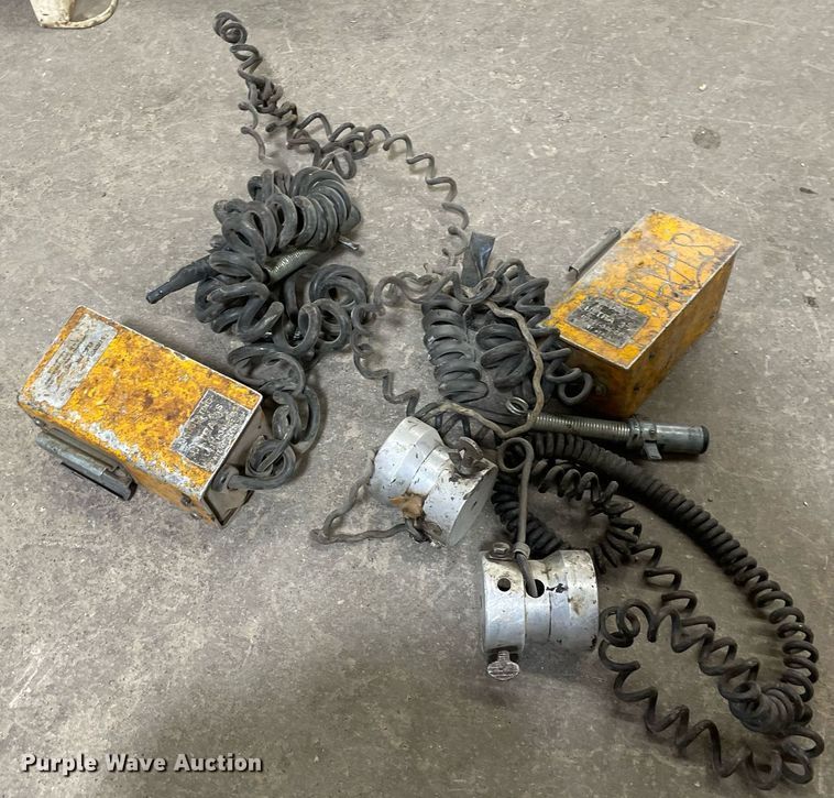 image for item LJ9640 2014 Blaw Knox PF-4410  paver