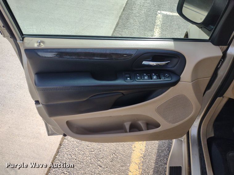 image for item LL9063 2015 Dodge Grand Caravan  handicap accessible van