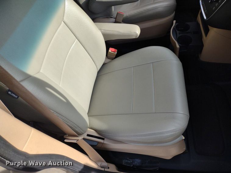 image for item LL9063 2015 Dodge Grand Caravan  handicap accessible van