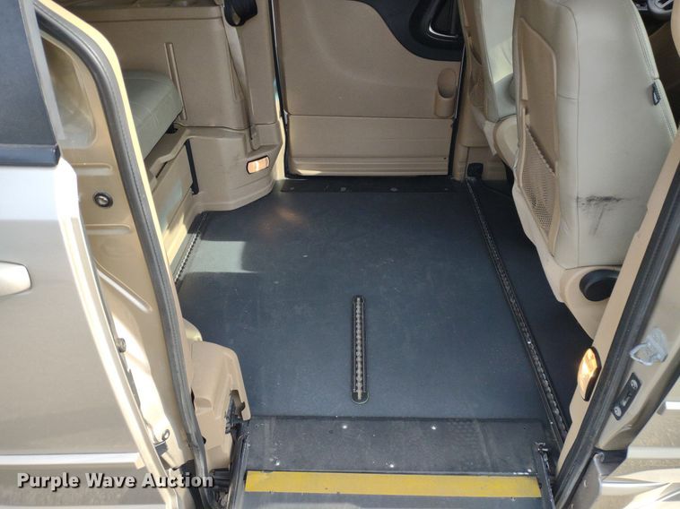 image for item LL9063 2015 Dodge Grand Caravan  handicap accessible van