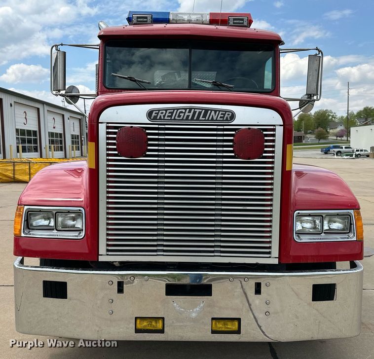 image for item LN9203 1994 Freightliner FLD120  pumper fire truck