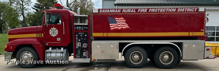 image for item LN9203 1994 Freightliner FLD120  pumper fire truck