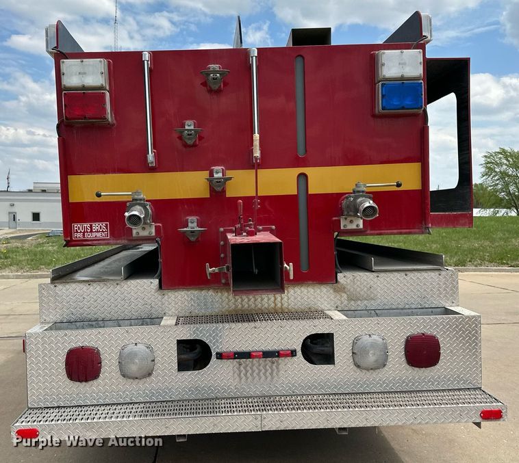 image for item LN9203 1994 Freightliner FLD120  pumper fire truck