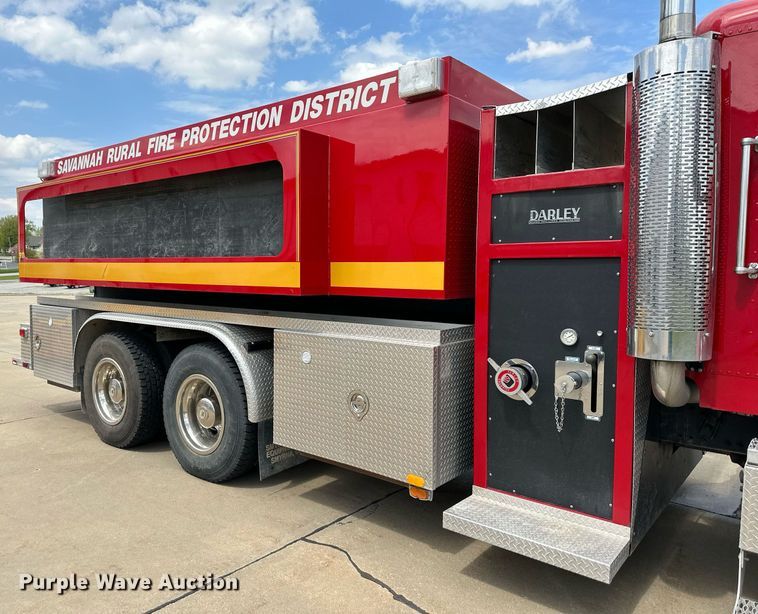 image for item LN9203 1994 Freightliner FLD120  pumper fire truck