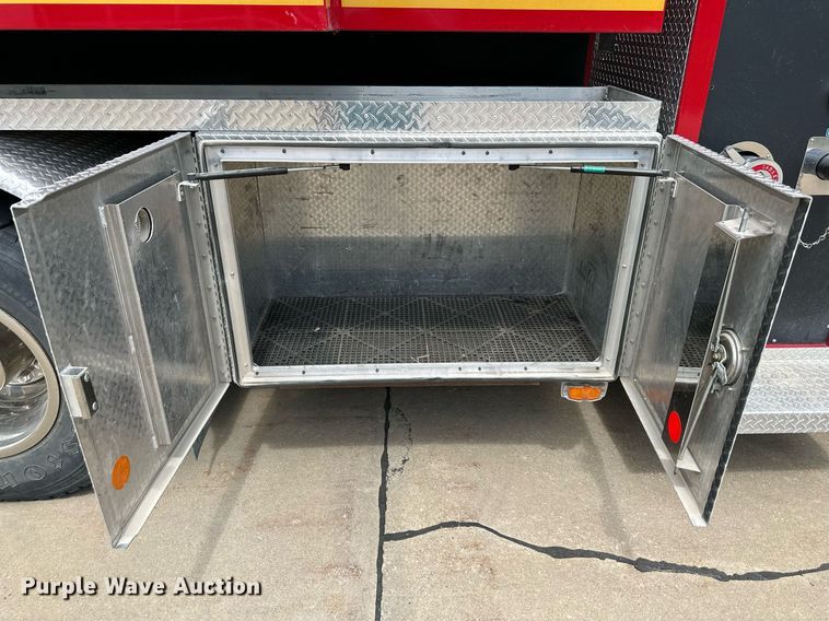 image for item LN9203 1994 Freightliner FLD120  pumper fire truck