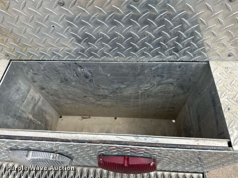 image for item LN9203 1994 Freightliner FLD120  pumper fire truck