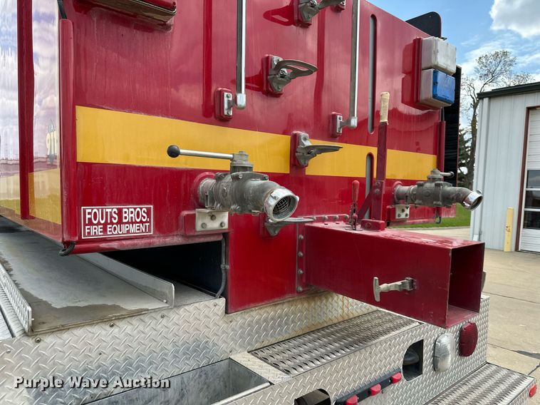 image for item LN9203 1994 Freightliner FLD120  pumper fire truck
