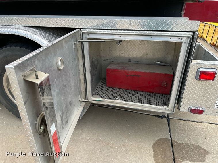 image for item LN9203 1994 Freightliner FLD120  pumper fire truck