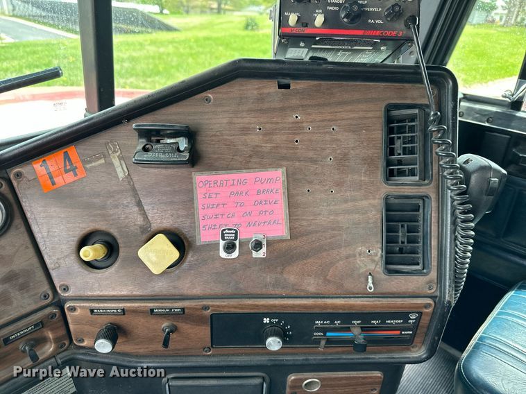 image for item LN9203 1994 Freightliner FLD120  pumper fire truck