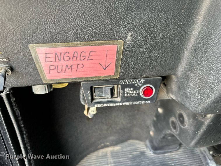 image for item LN9203 1994 Freightliner FLD120  pumper fire truck