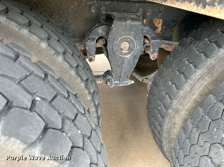 image for item LN9203 1994 Freightliner FLD120  pumper fire truck