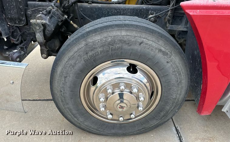 image for item LN9203 1994 Freightliner FLD120  pumper fire truck