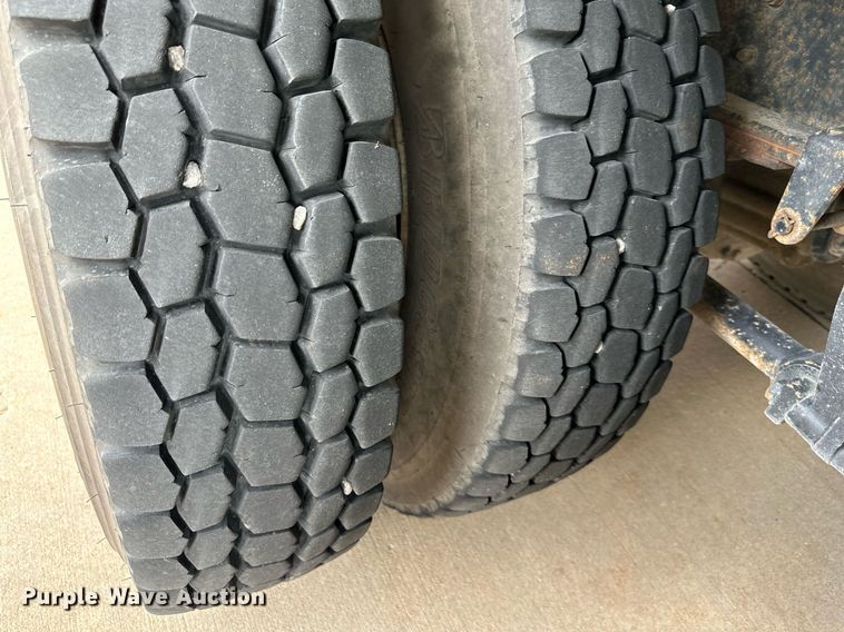 image for item LN9203 1994 Freightliner FLD120  pumper fire truck