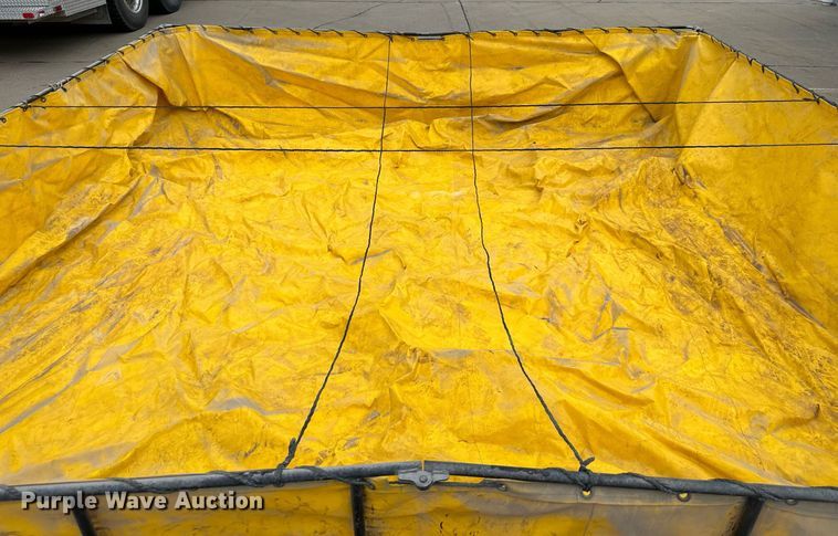 image for item LN9203 1994 Freightliner FLD120  pumper fire truck